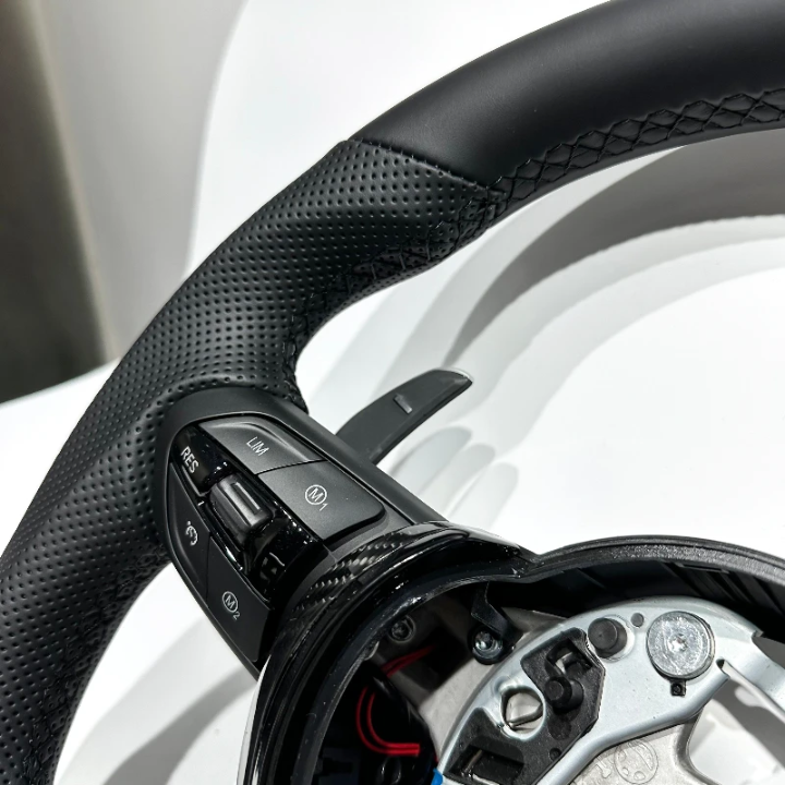 Carbon Fiber & Genuine Leather BMW Sport Steering Wheel – M Performance Style Upgrade for F80 F10 F12 F15 F20 F22 F30 F31 F32 F33 F36 M3 M4 – US Stock Ready to Ship